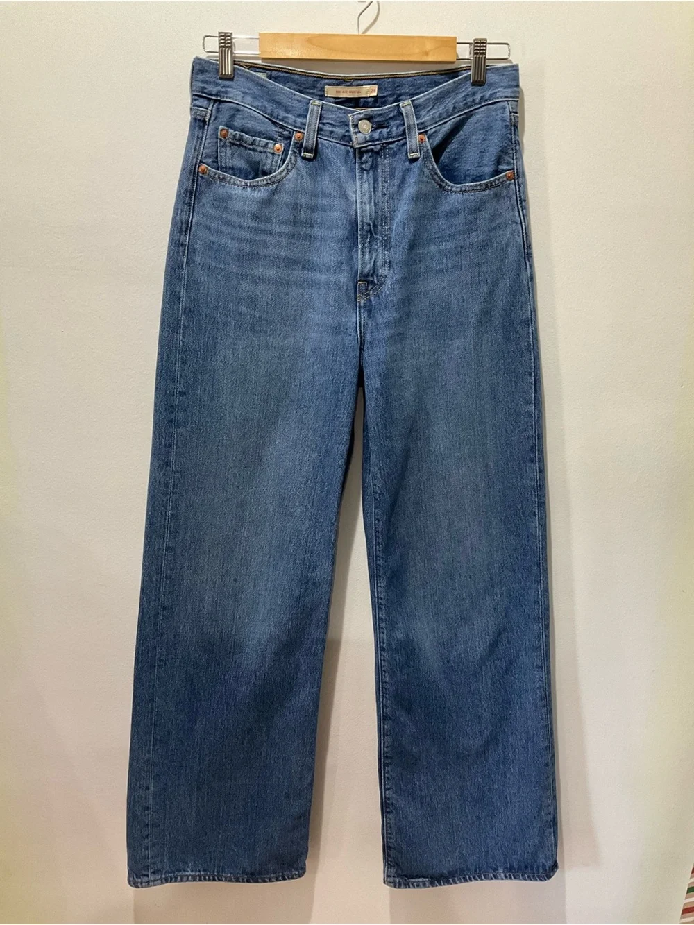 Levi's Women's Ribcage Wide Leg Size 28